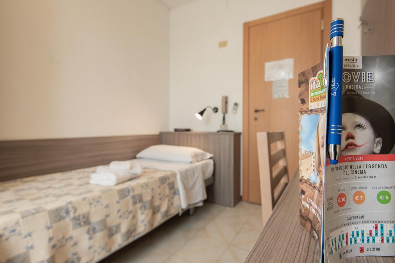 Hotel Consul - Family Hotel Риччоне Экстерьер фото